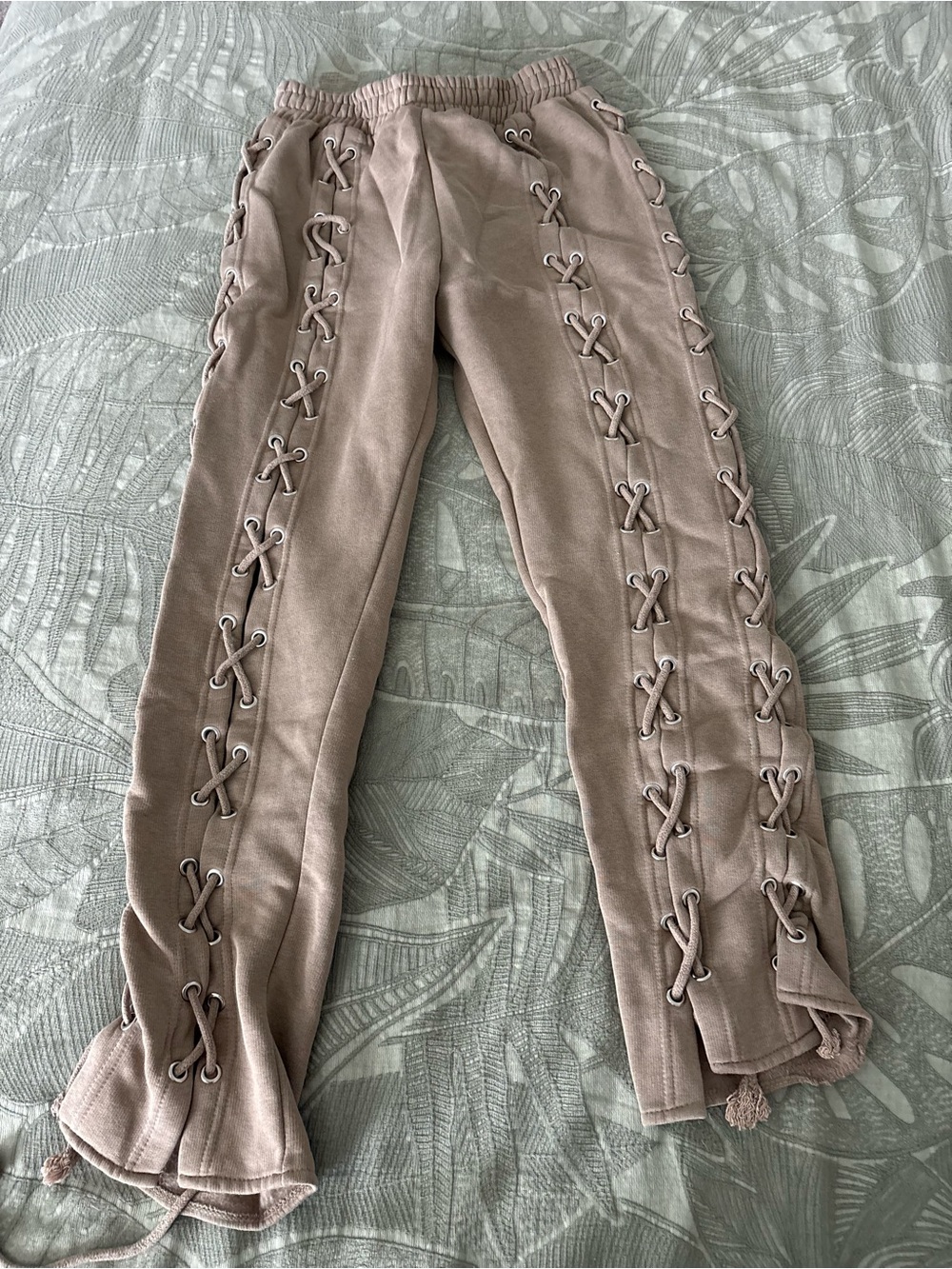 PrettyLittleThing Dusty Taupe Fleece-Lined Joggers
